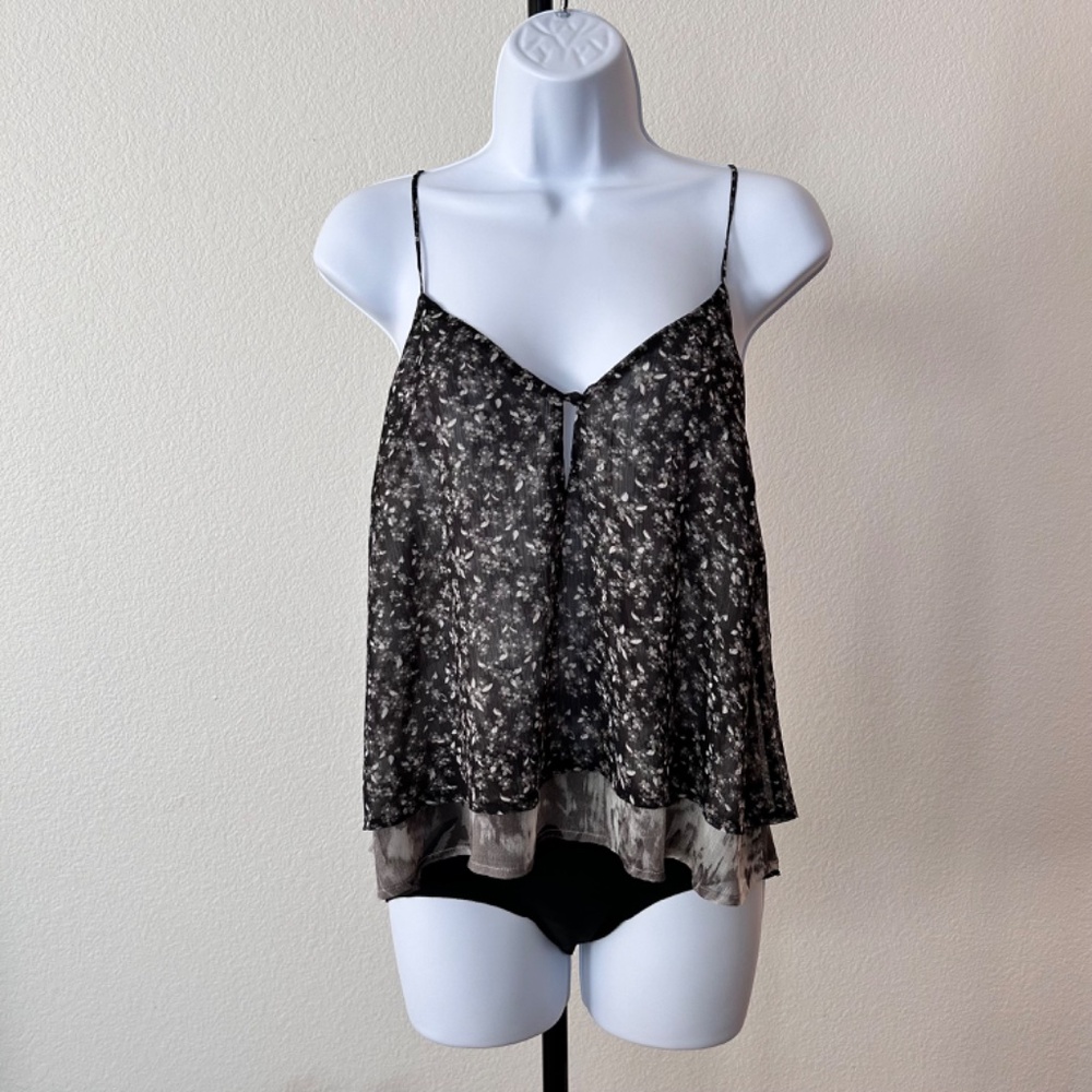 COPE boho sleeveless v-neck chiffon camisole in black white and grey floral sz M